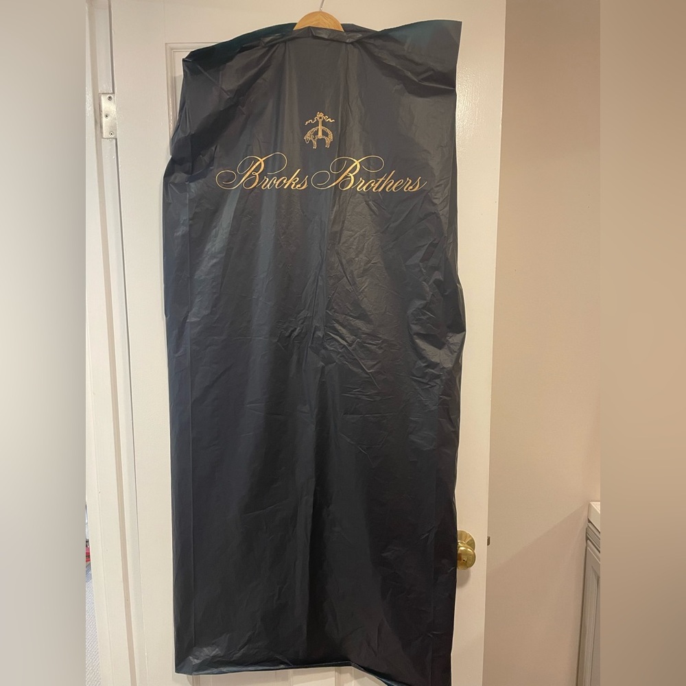 Brooks Brothers wool navy suit - Picture 5 of 5
